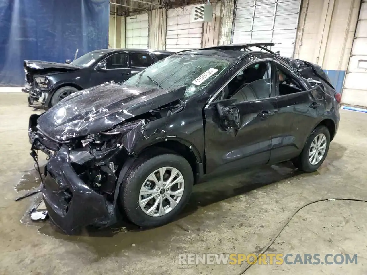 1 Фотография поврежденного автомобиля 1FMCU9GN4RUA92075 FORD ESCAPE ACT 2024