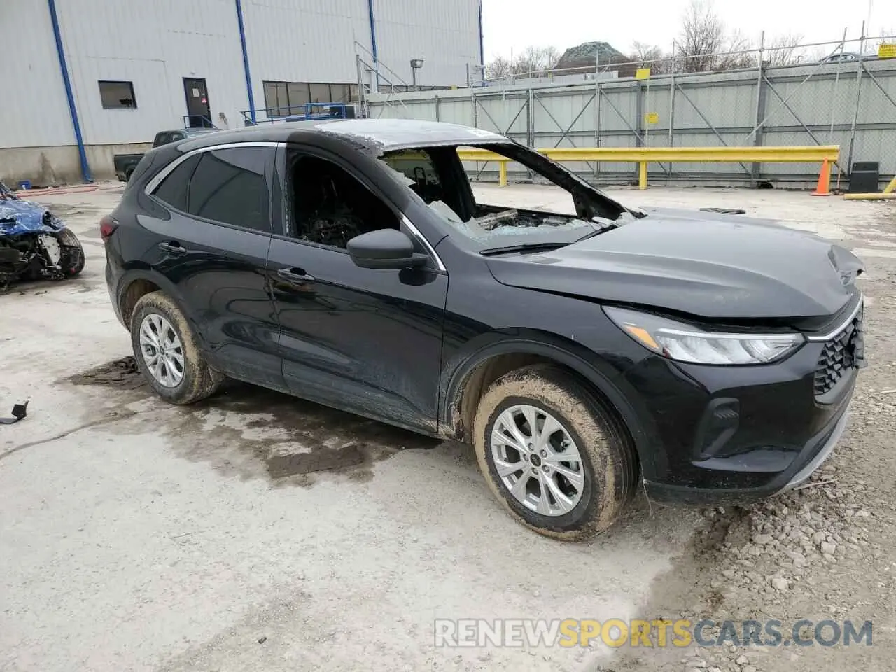 4 Photograph of a damaged car 1FMCU9GN8RUB32870 FORD ESCAPE ACT 2024