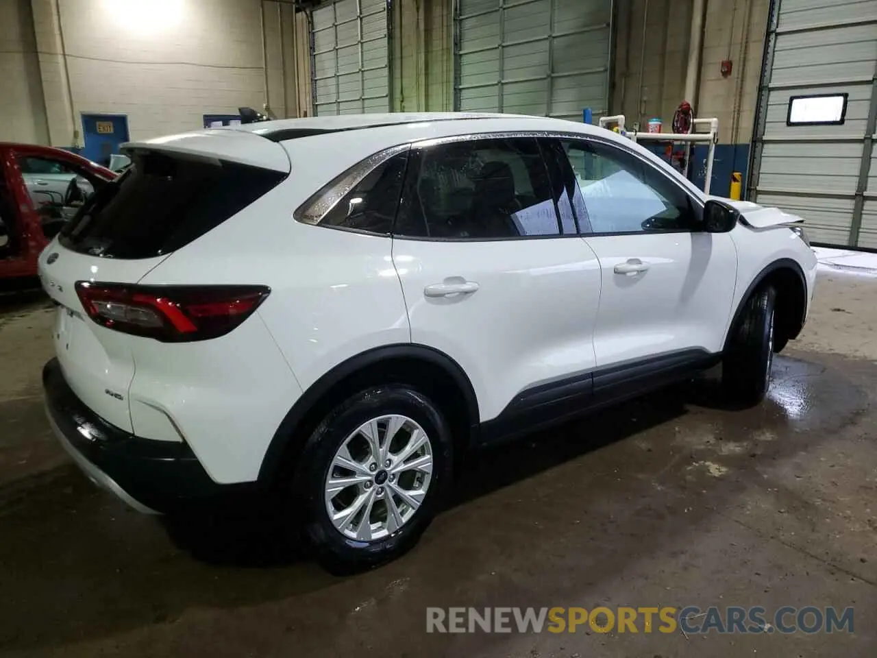 3 Фотография поврежденного автомобиля 1FMCU9GNXRUA77452 FORD ESCAPE ACT 2024