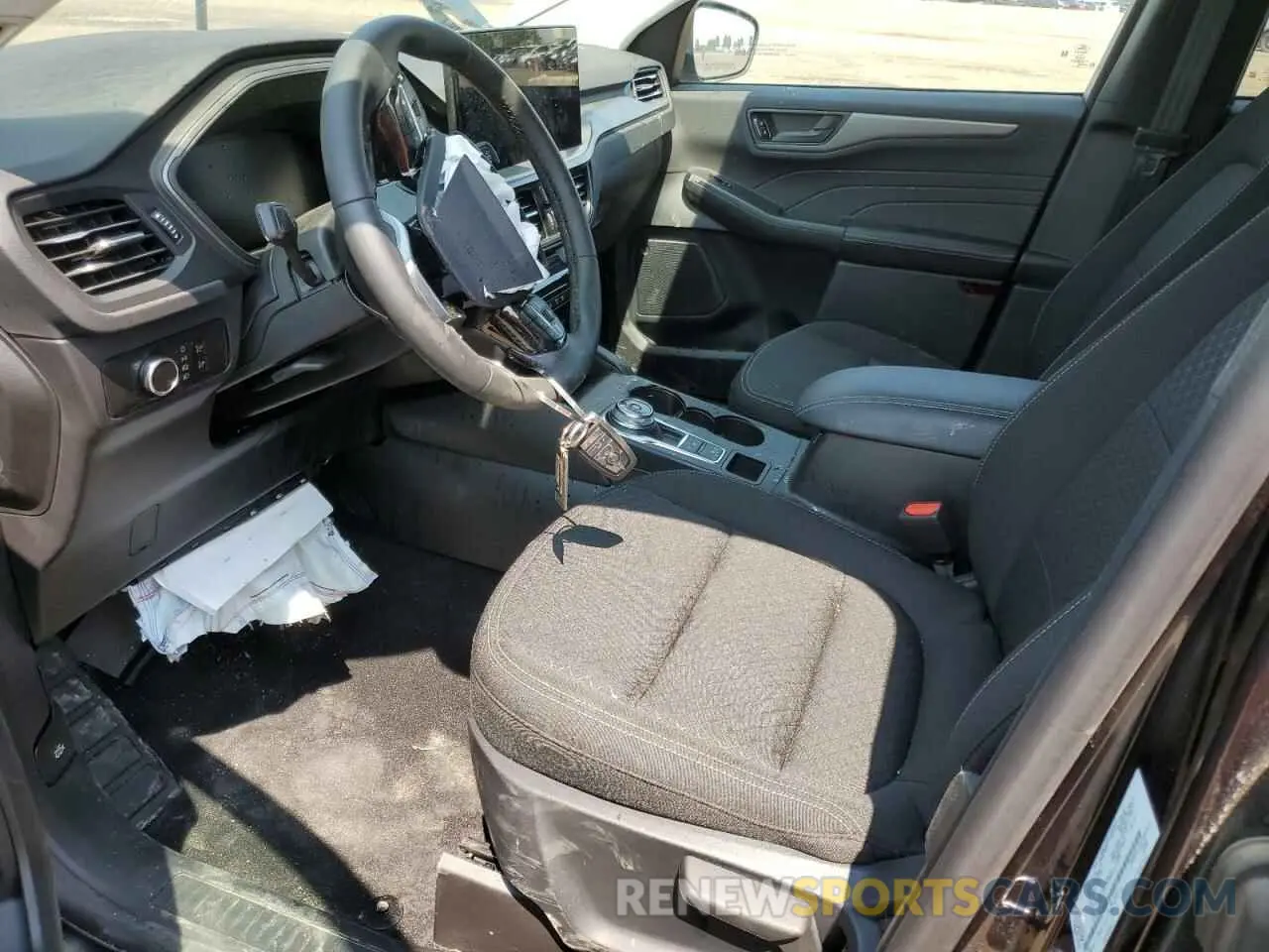 7 Photograph of a damaged car 1FMCU9GN0SUA11997 FORD ESCAPE ACT 2025