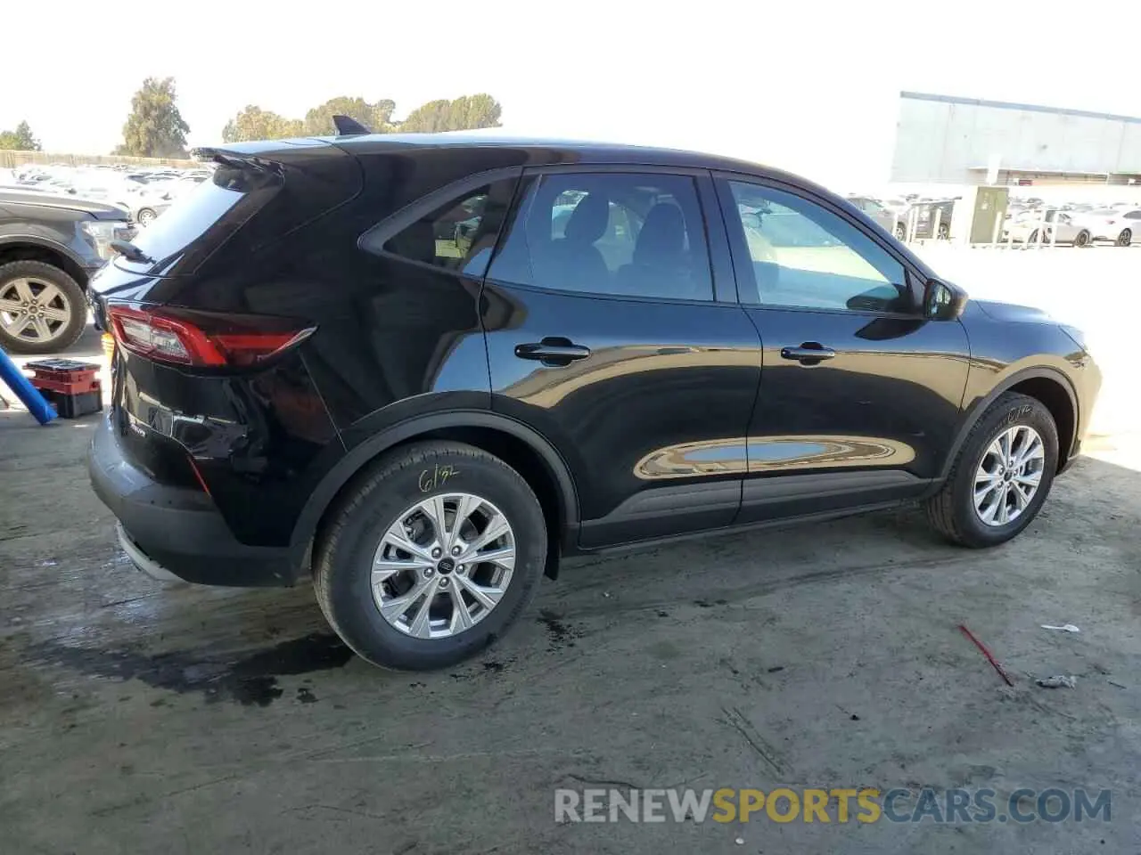 3 Фотография поврежденного автомобиля 1FMCU9GN6SUA85666 FORD ESCAPE ACT 2025