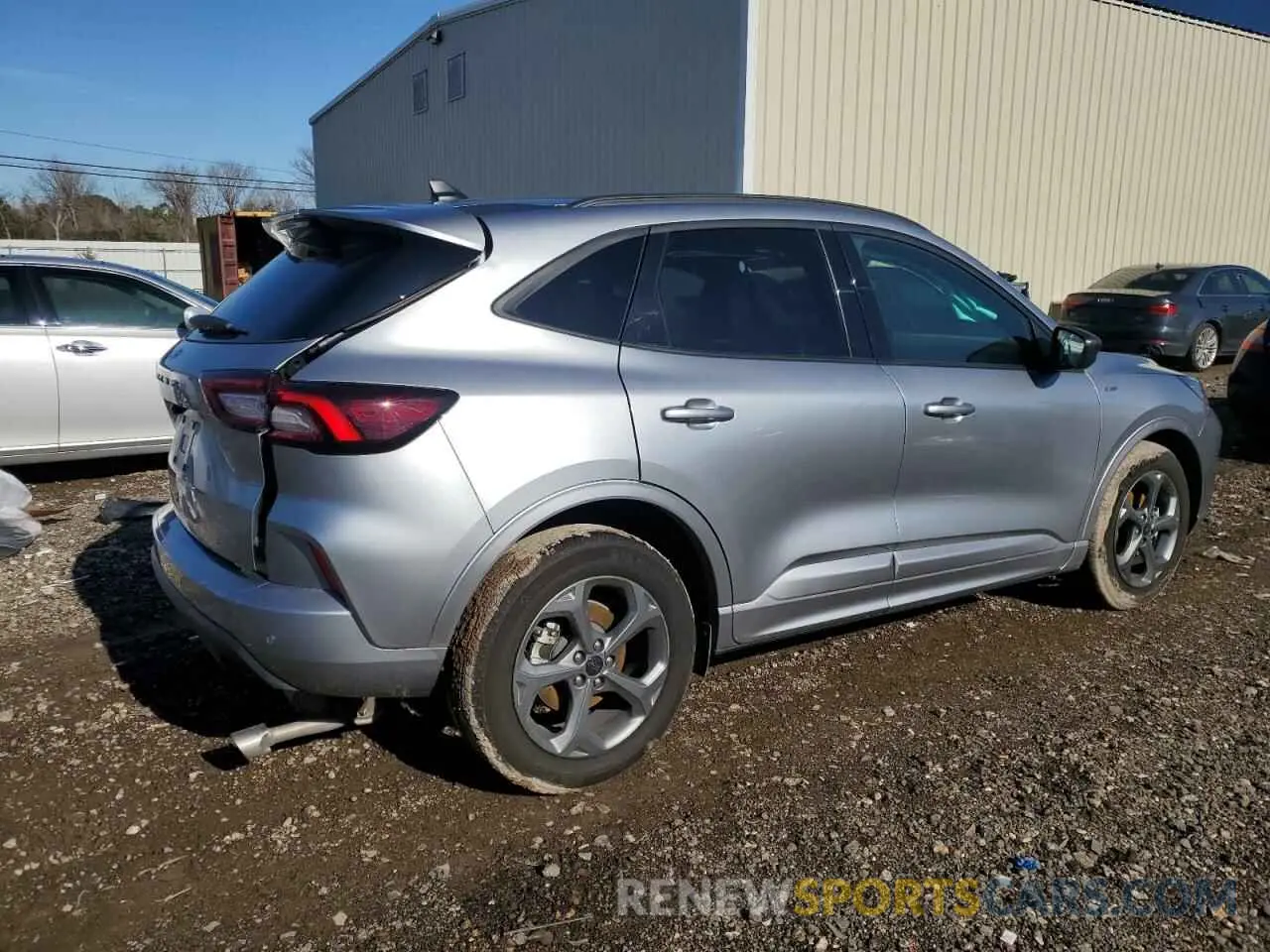 3 Фотография поврежденного автомобиля 1FMCU0MN5PUB47646 FORD ESCAPE ST 2023