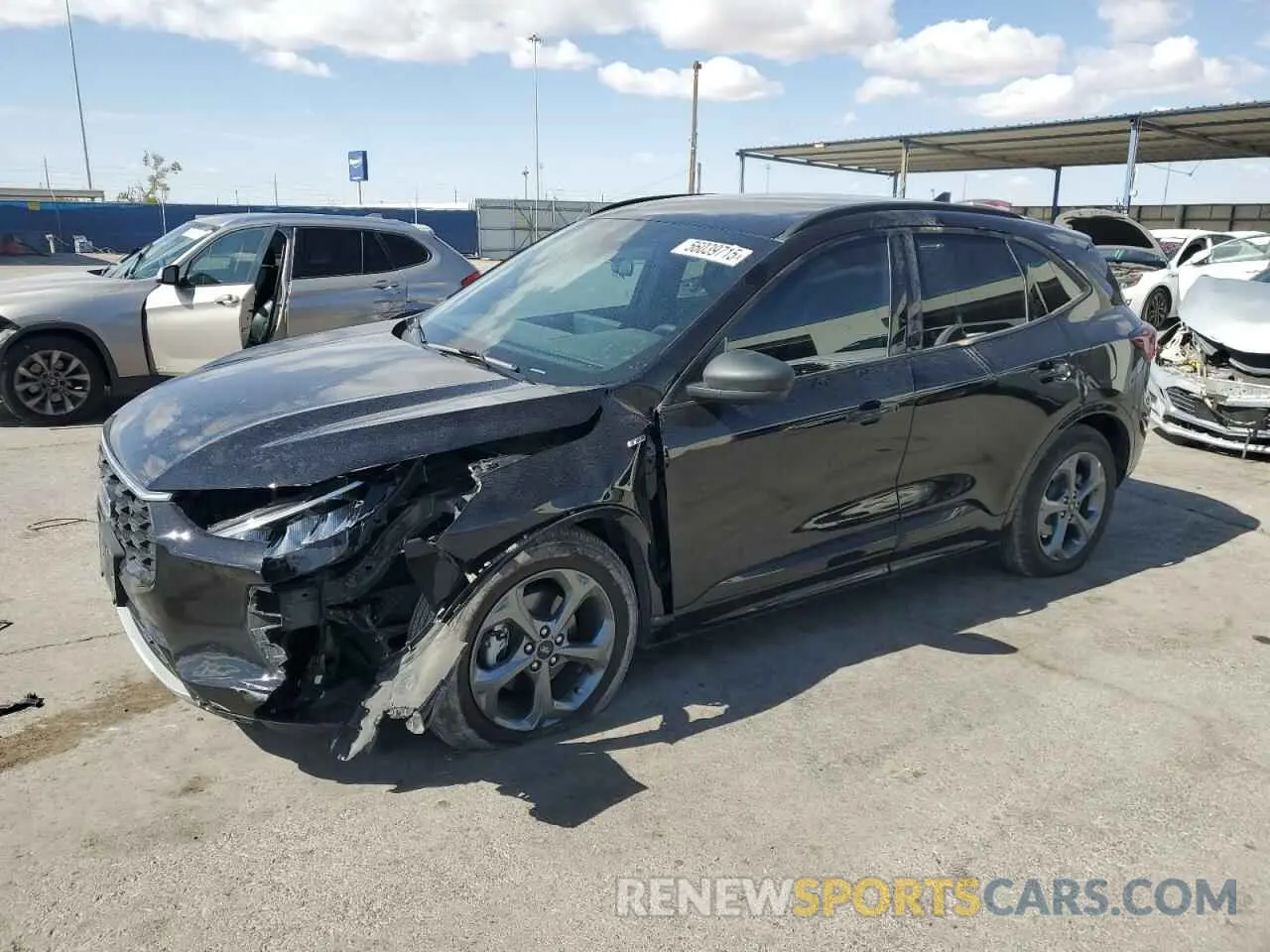 1 Фотография поврежденного автомобиля 1FMCU0MN9PUB37346 FORD ESCAPE ST 2023