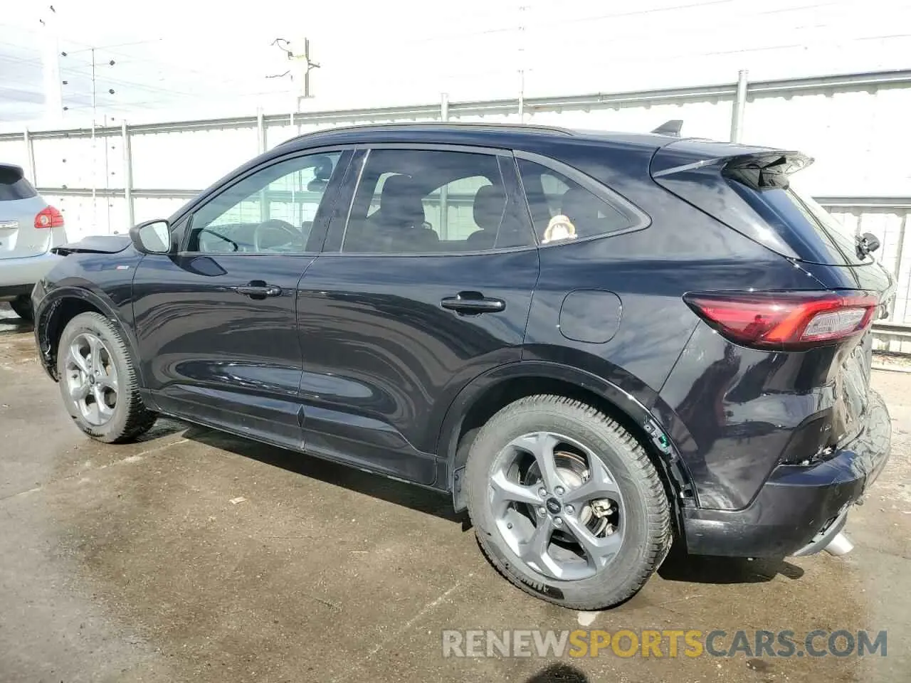 2 Фотография поврежденного автомобиля 1FMCU9MN1PUA91239 FORD ESCAPE ST 2023