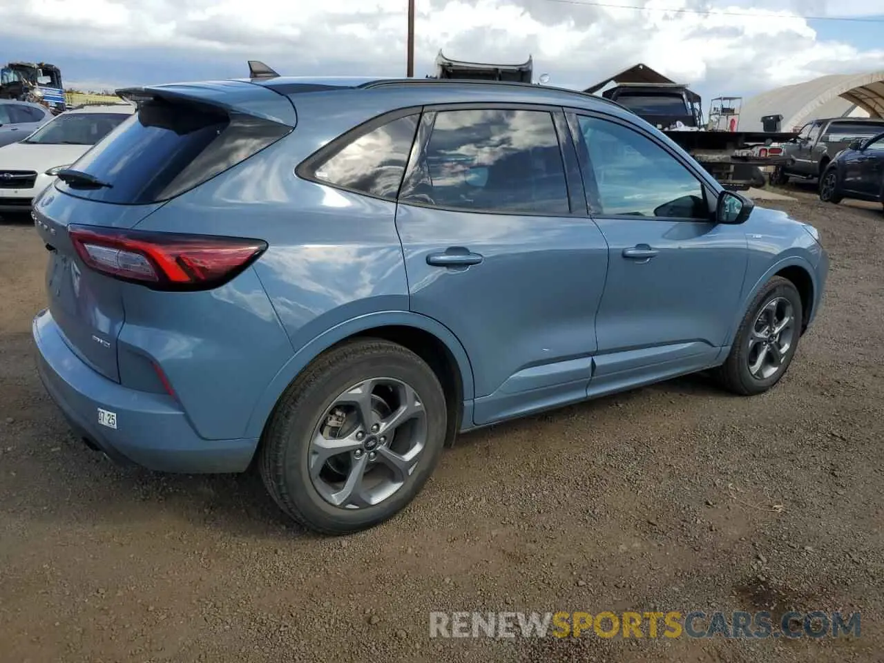 3 Фотография поврежденного автомобиля 1FMCU9MN8PUA33581 FORD ESCAPE ST 2023