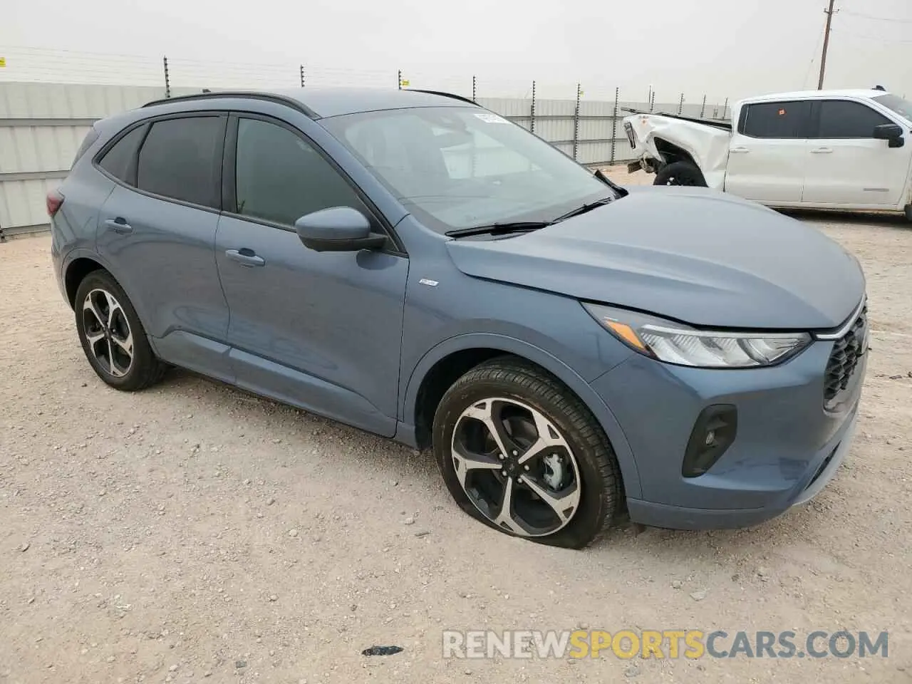 4 Фотография поврежденного автомобиля 1FMCU9NA2PUA55779 FORD ESCAPE ST 2023