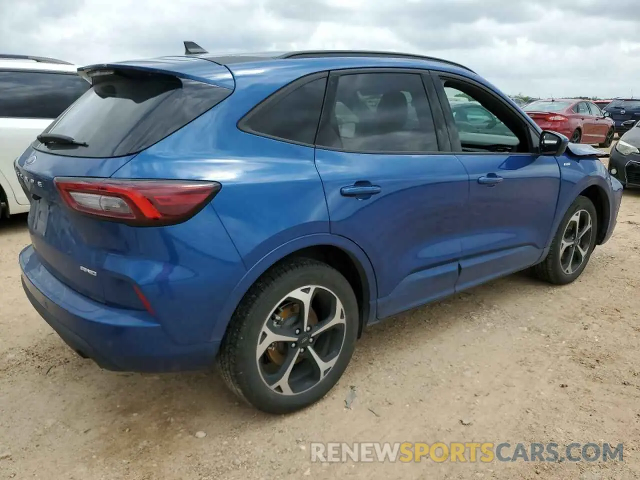 3 Фотография поврежденного автомобиля 1FMCU9NA4PUB46326 FORD ESCAPE ST 2023