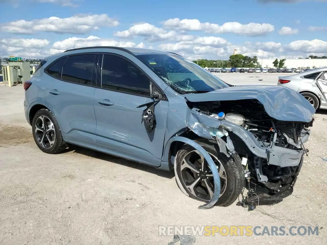 4 Фотография поврежденного автомобиля 1FMCU9PA3PUA77643 FORD ESCAPE ST 2023