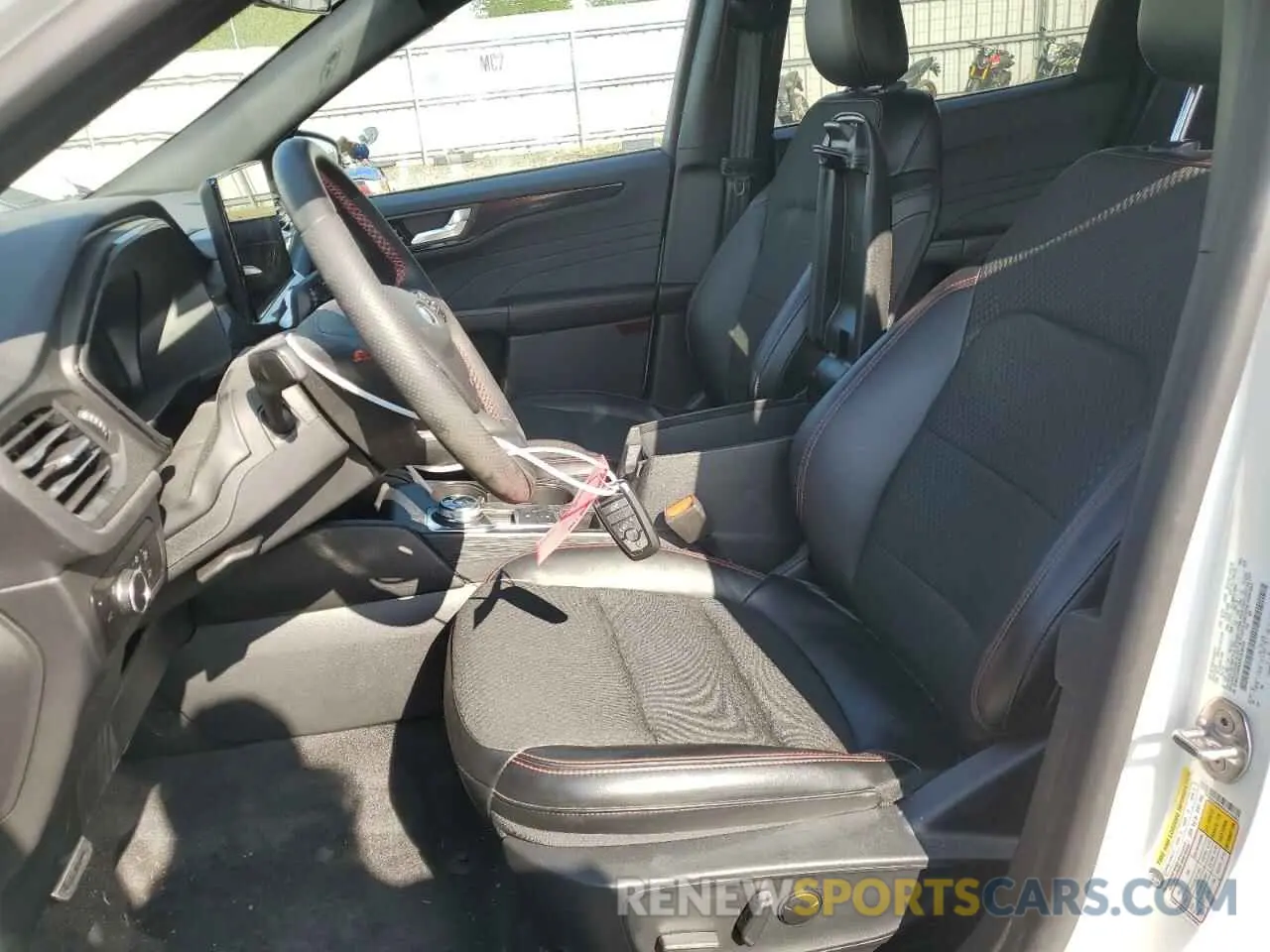 7 Фотография поврежденного автомобиля 1FMCU9MN8RUA38363 FORD ESCAPE ST 2024