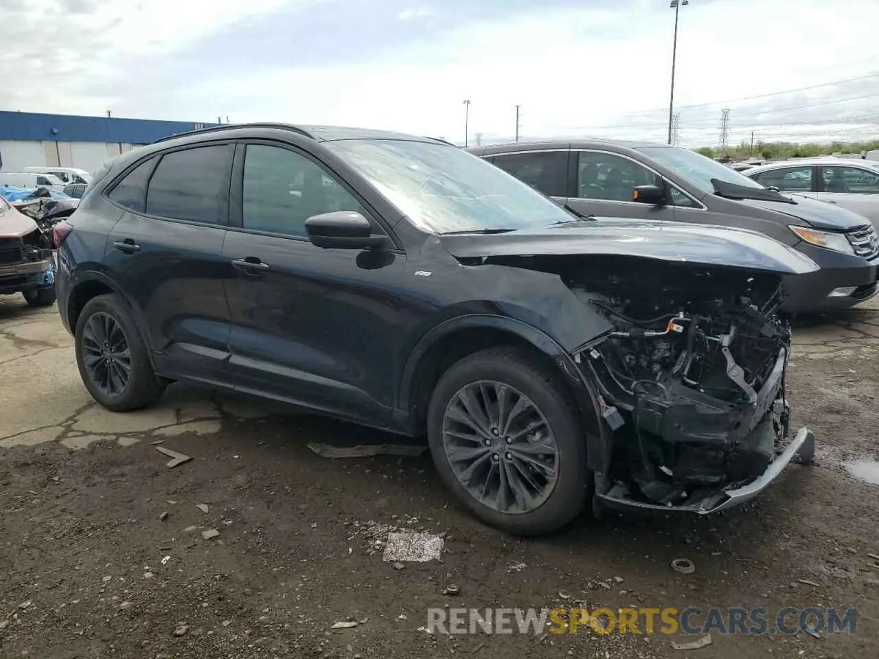 4 Фотография поврежденного автомобиля 1FMCU9PA3RUA80335 FORD ESCAPE ST 2024