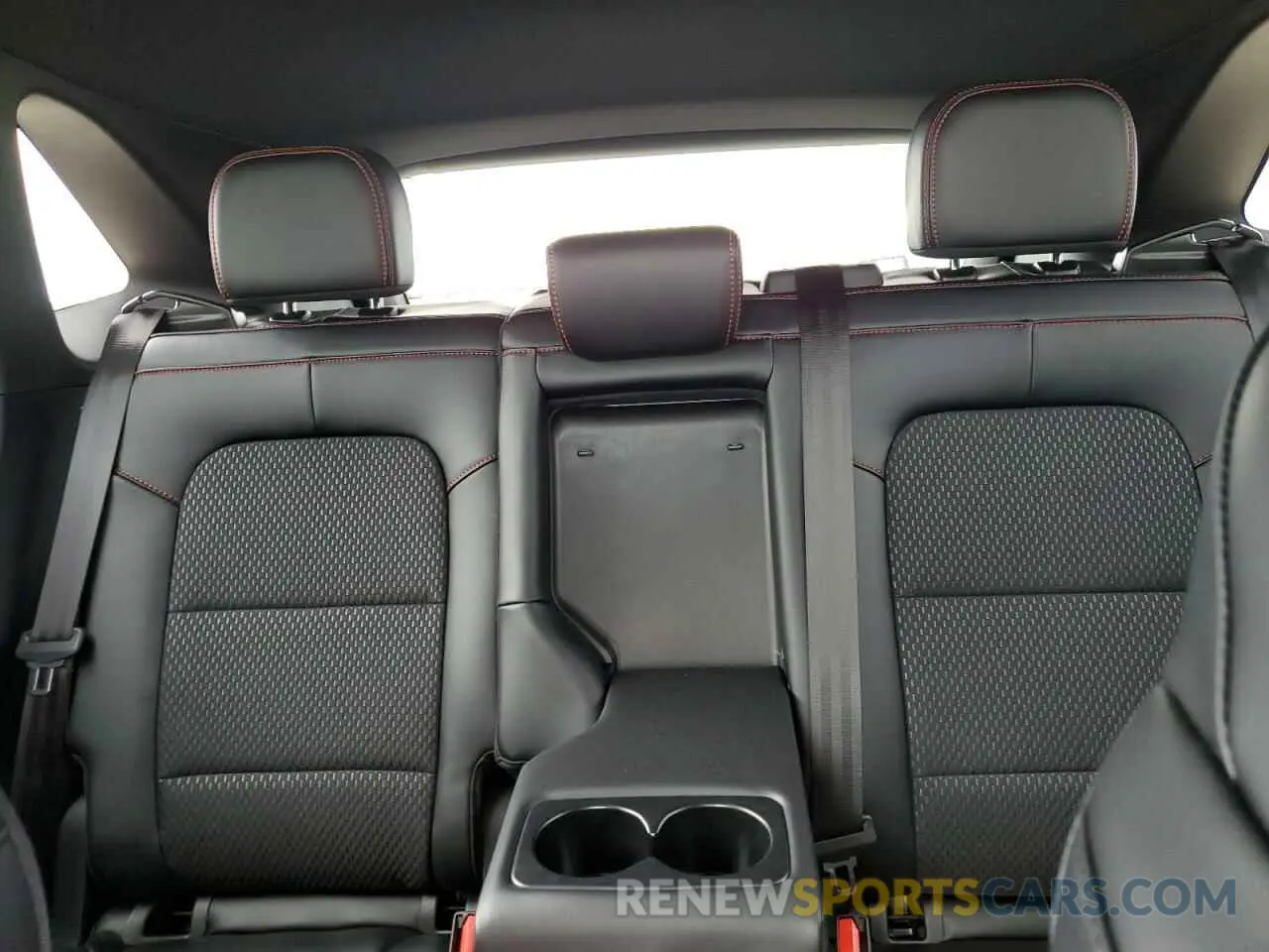 10 Фотография поврежденного автомобиля 1FMCU0MN8SUA58632 FORD ESCAPE ST 2025
