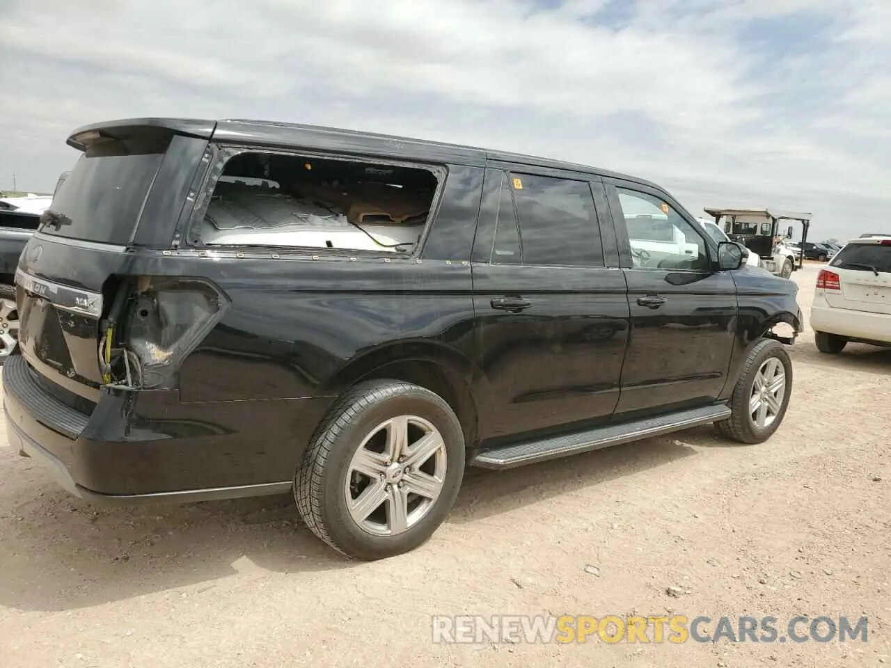 3 Photograph of a damaged car 1FMJK1HT0KEA82719 FORD EXPEDITION 2019