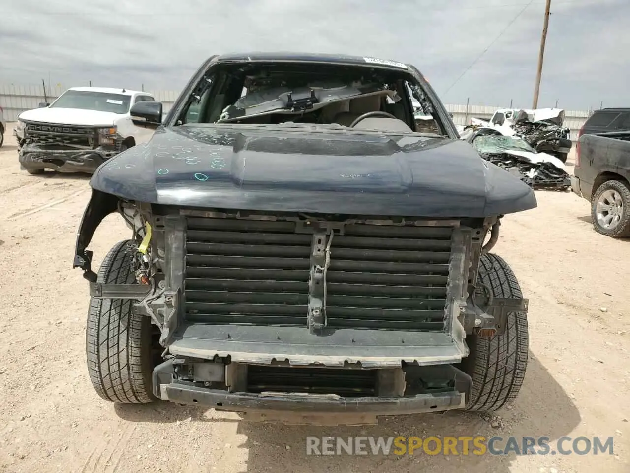 5 Photograph of a damaged car 1FMJK1HT0KEA82719 FORD EXPEDITION 2019