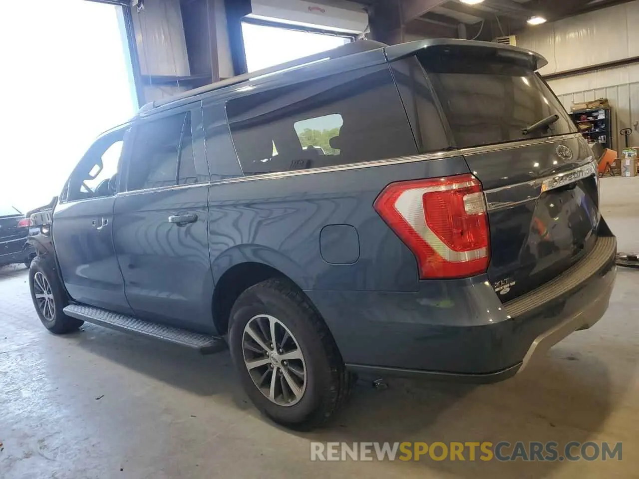 2 Photograph of a damaged car 1FMJK1JT6KEA58418 FORD EXPEDITION 2019