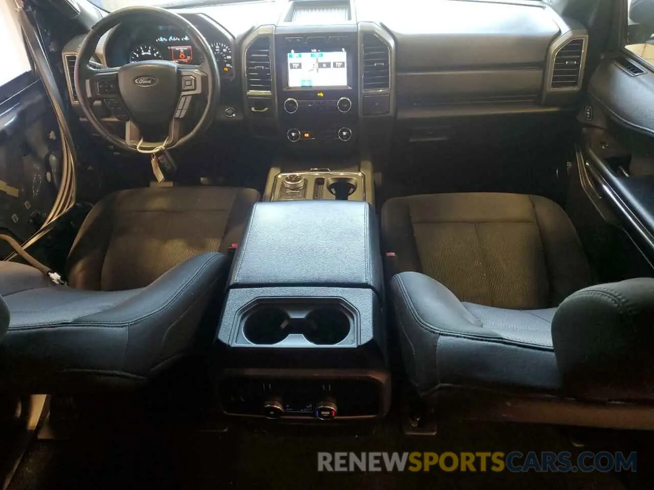 8 Photograph of a damaged car 1FMJK1JT6KEA58418 FORD EXPEDITION 2019