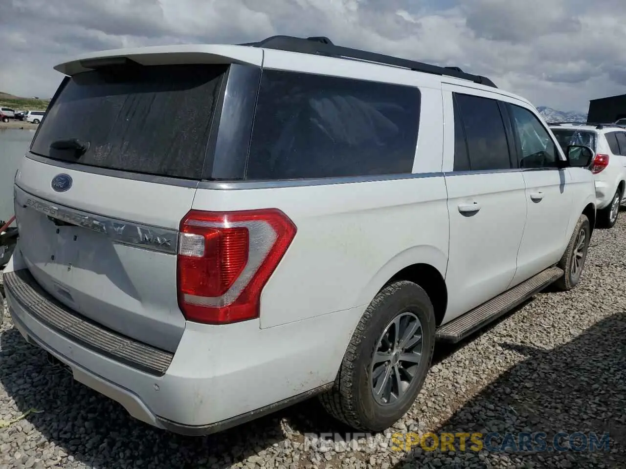 3 Photograph of a damaged car 1FMJK1JT8KEA39093 FORD EXPEDITION 2019