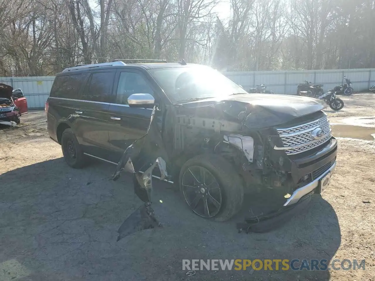 4 Photograph of a damaged car 1FMJK1LTXKEA14841 FORD EXPEDITION 2019