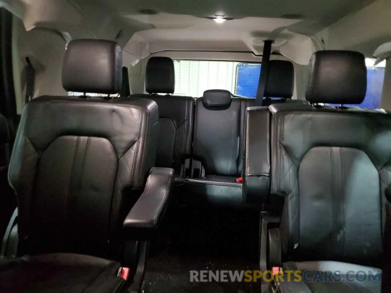 10 Photograph of a damaged car 1FMJK1MT5KEA61046 FORD EXPEDITION 2019