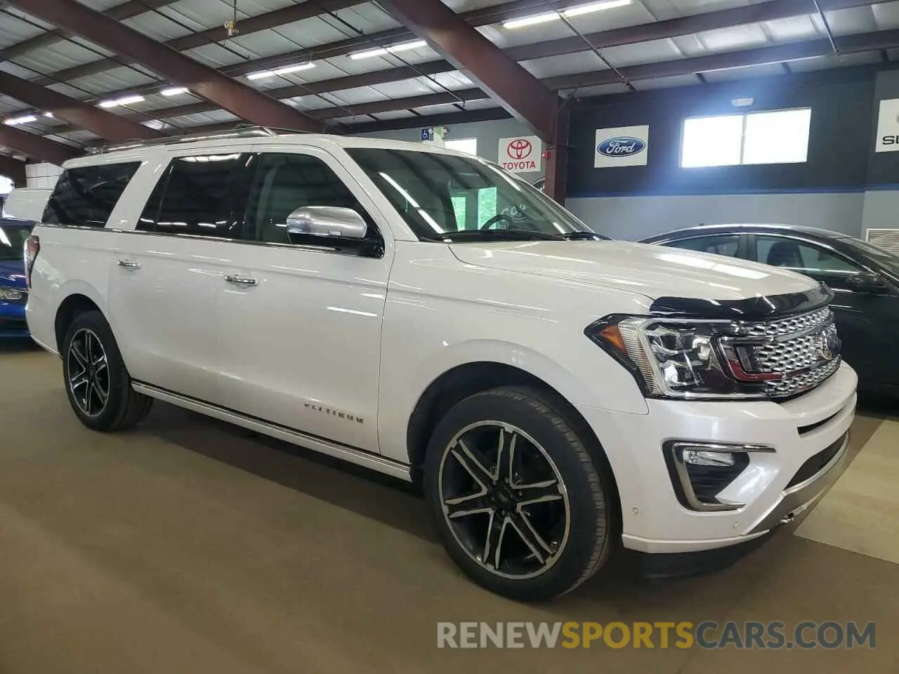 4 Photograph of a damaged car 1FMJK1MT7KEA55202 FORD EXPEDITION 2019