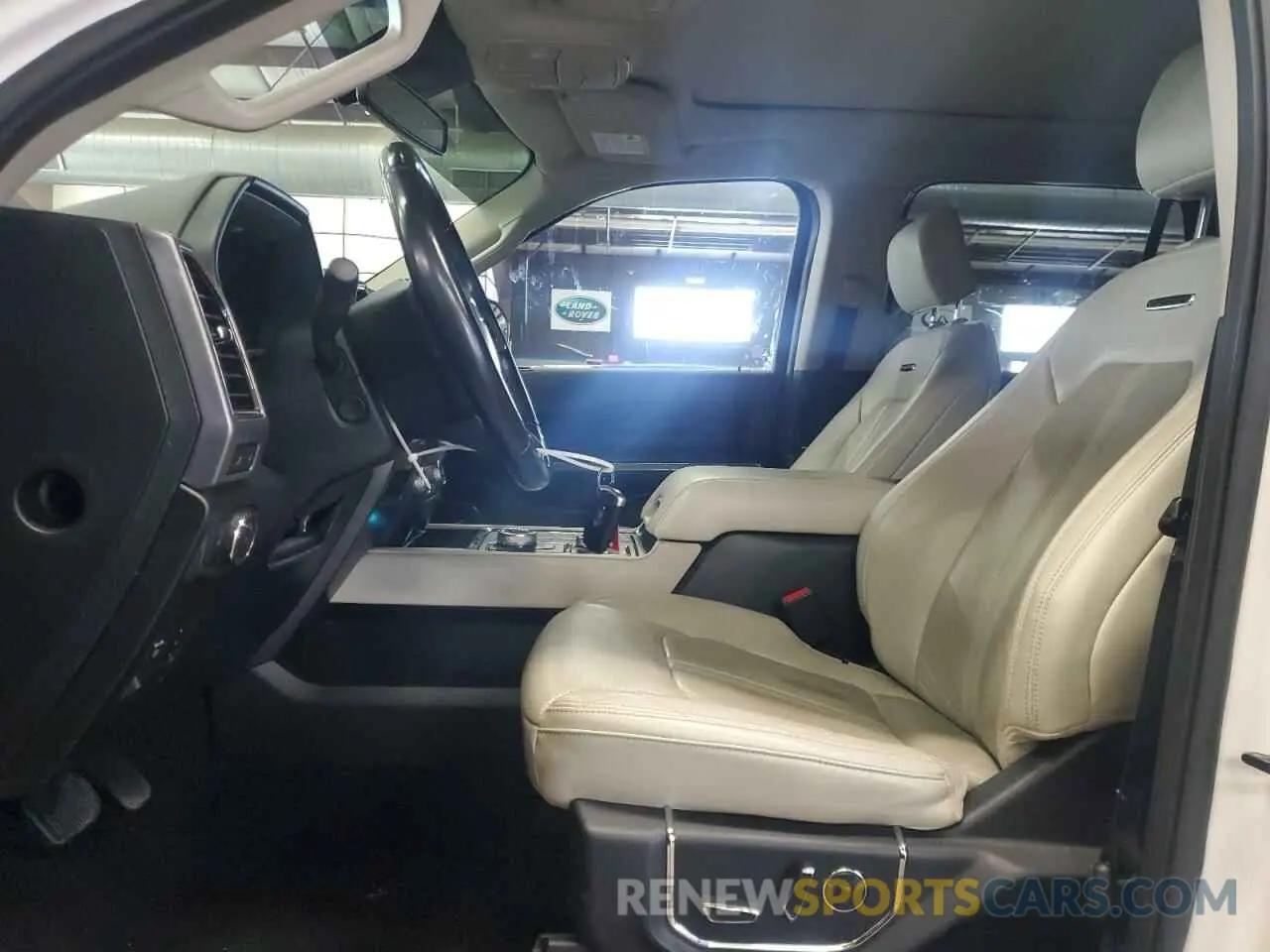 7 Photograph of a damaged car 1FMJK1MT7KEA55202 FORD EXPEDITION 2019