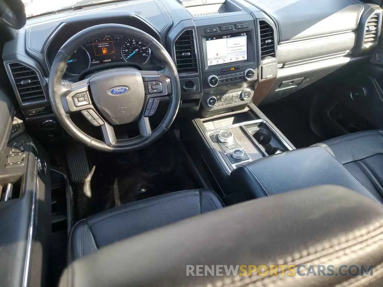 8 Photograph of a damaged car 1FMJK2AT8KEA69166 FORD EXPEDITION 2019