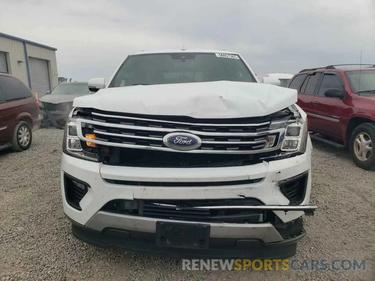 5 Photograph of a damaged car 1FMJU1HT0KEA47639 FORD EXPEDITION 2019
