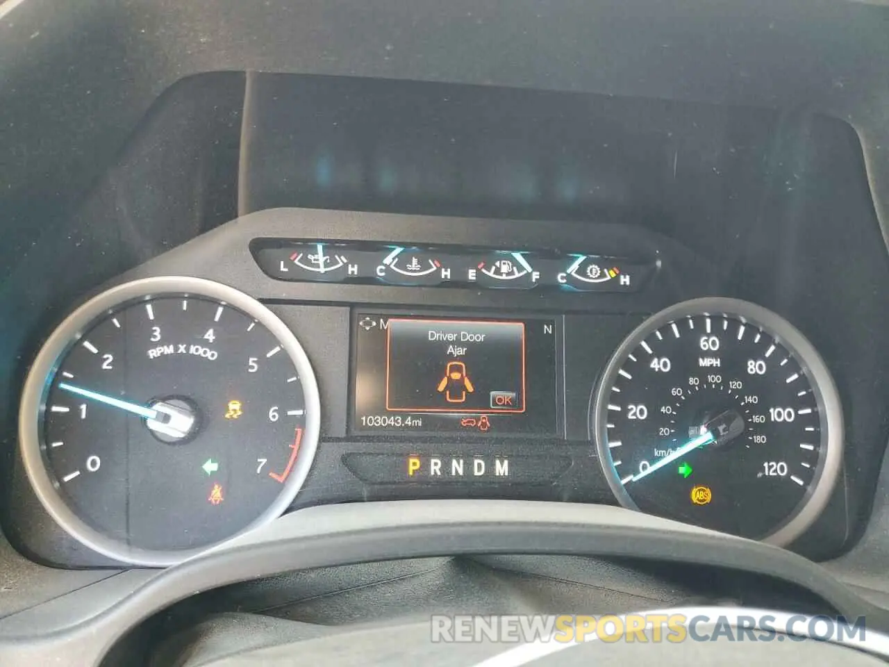 9 Photograph of a damaged car 1FMJU1HT4KEA62046 FORD EXPEDITION 2019
