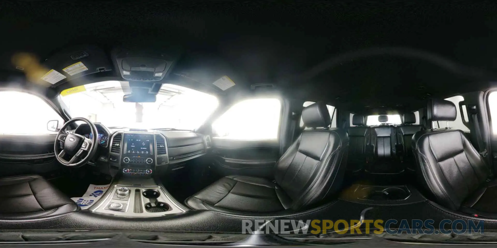 18 Photograph of a damaged car 1FMJU1JT0KEA88556 FORD EXPEDITION 2019