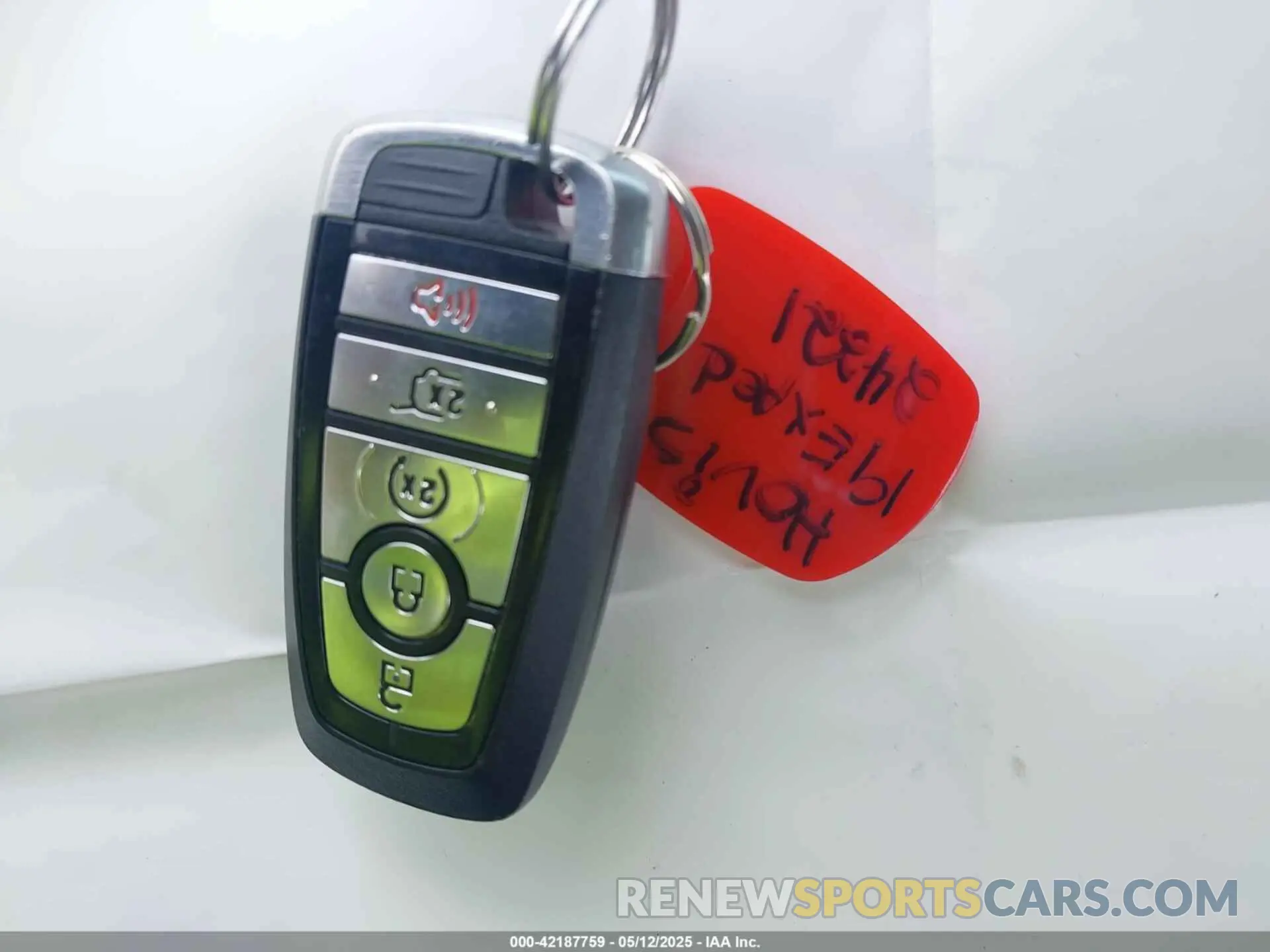 11 Photograph of a damaged car 1FMJU1KT8KEA84883 FORD EXPEDITION 2019