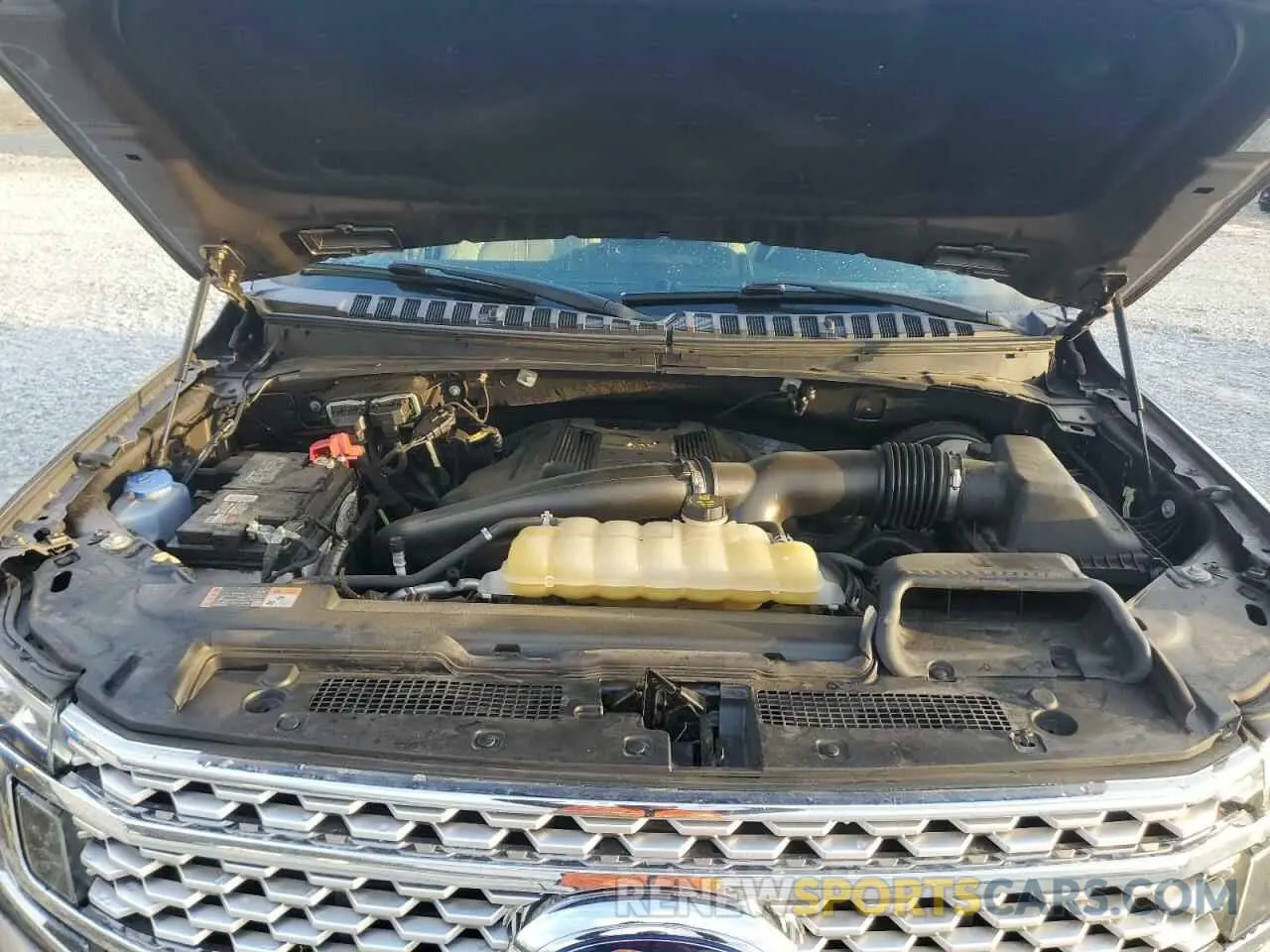 12 Photograph of a damaged car 1FMJU1LTXKEA56503 FORD EXPEDITION 2019