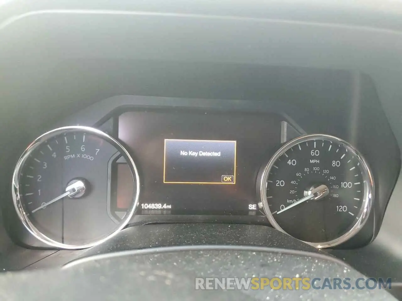 9 Photograph of a damaged car 1FMJU1LTXKEA56503 FORD EXPEDITION 2019