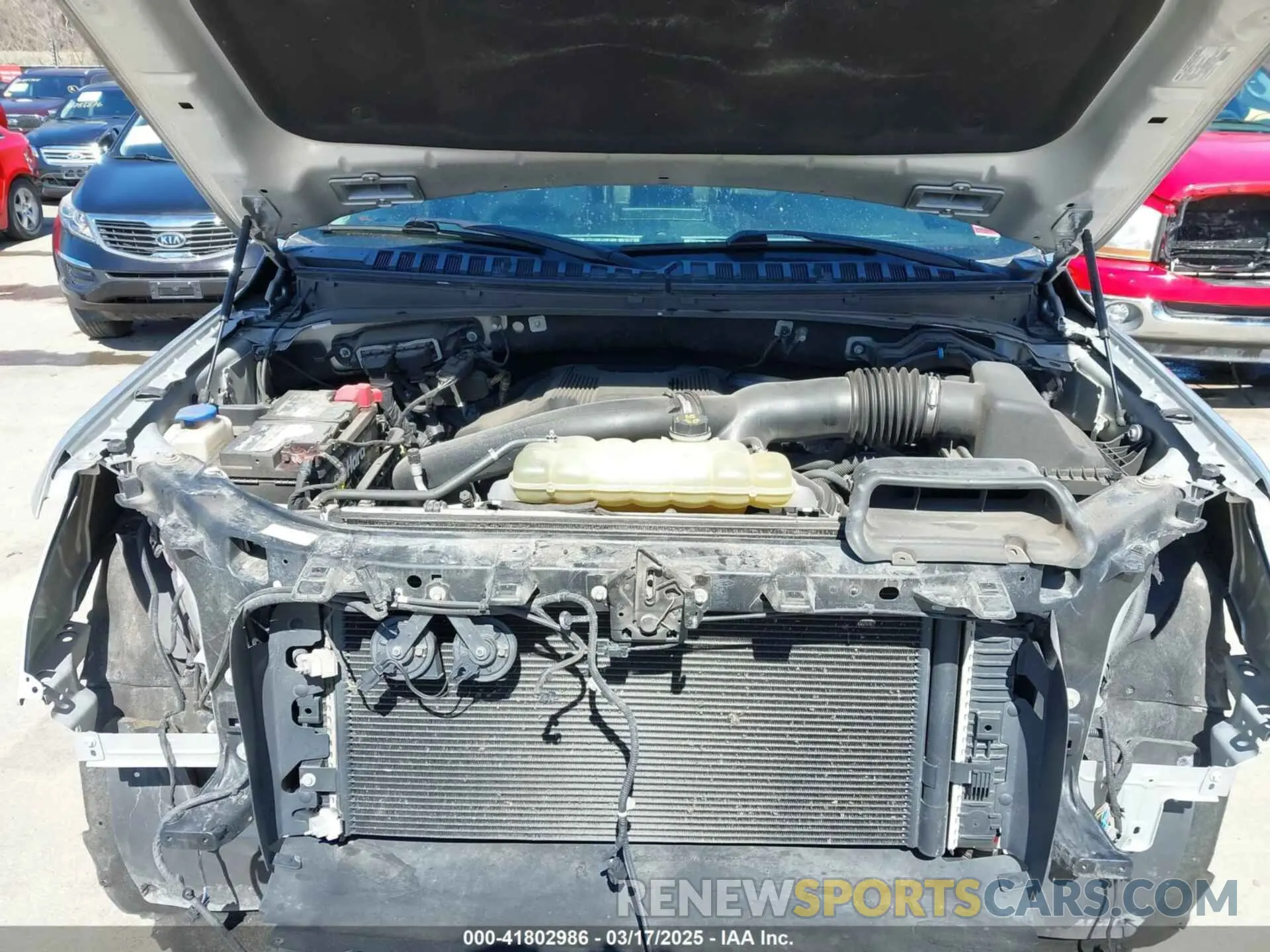10 Photograph of a damaged car 1FMJU1MT6KEA52494 FORD EXPEDITION 2019