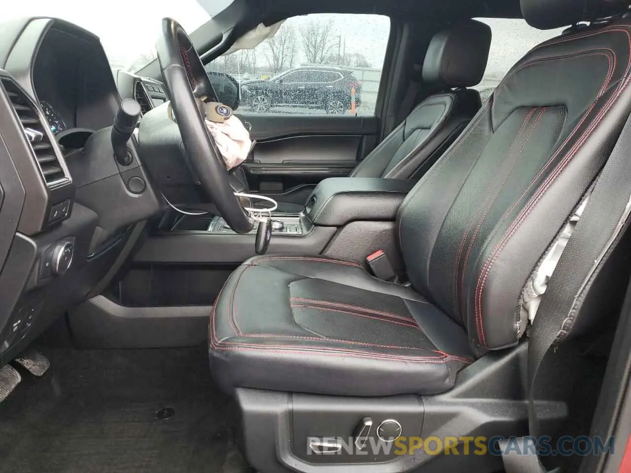 7 Photograph of a damaged car 1FMJU2AT0KEA40626 FORD EXPEDITION 2019