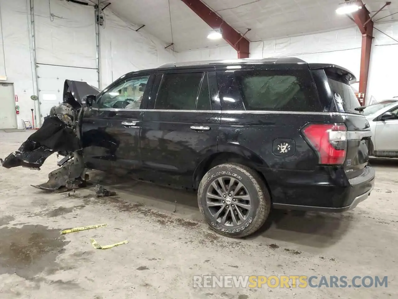 2 Photograph of a damaged car 1FMJU2AT6KEA00048 FORD EXPEDITION 2019