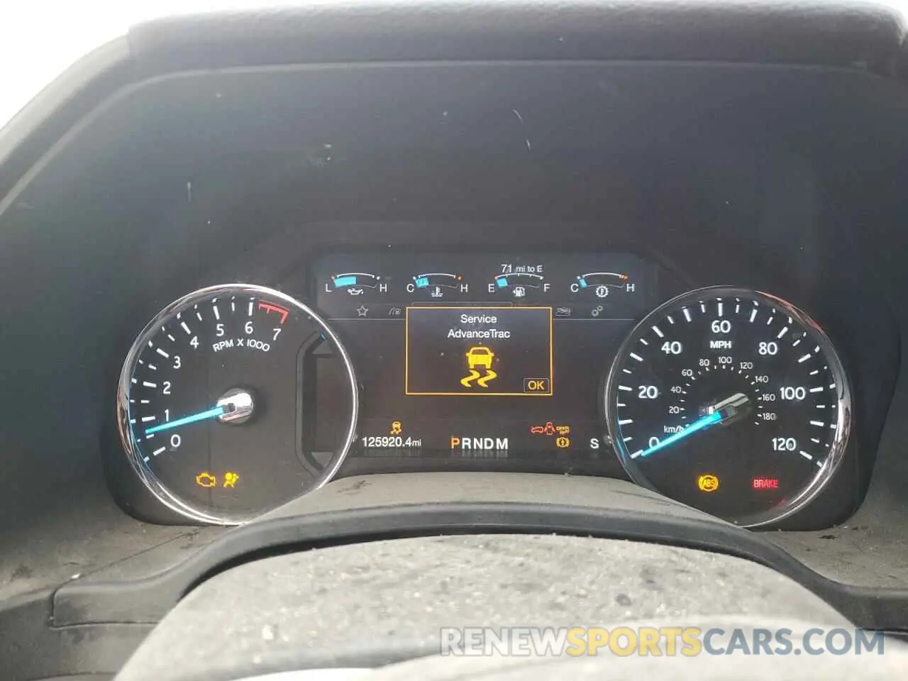 9 Photograph of a damaged car 1FMJU2AT9KEA65962 FORD EXPEDITION 2019