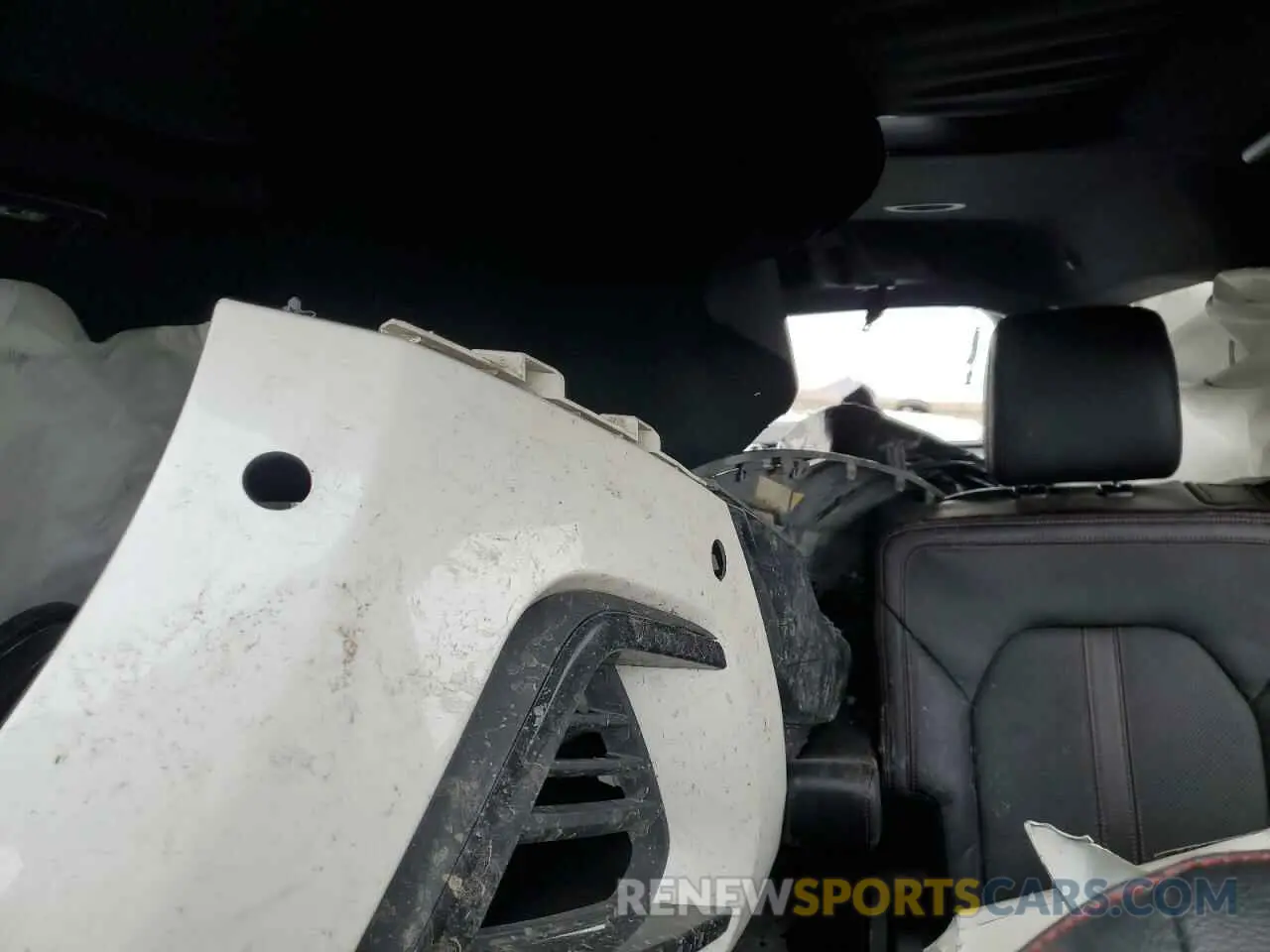 10 Photograph of a damaged car 1FMJU2AT9KEA80767 FORD EXPEDITION 2019