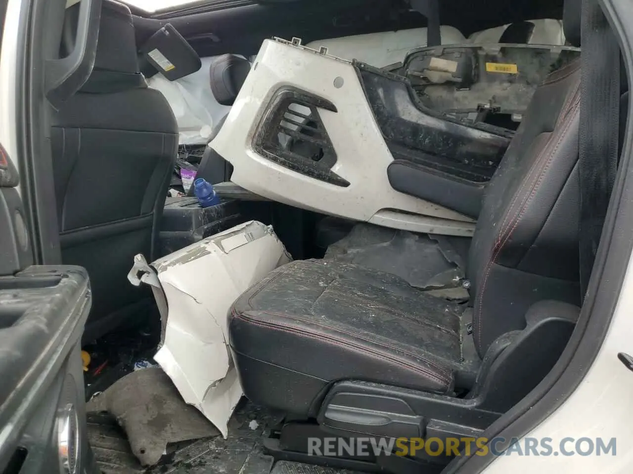 12 Photograph of a damaged car 1FMJU2AT9KEA80767 FORD EXPEDITION 2019