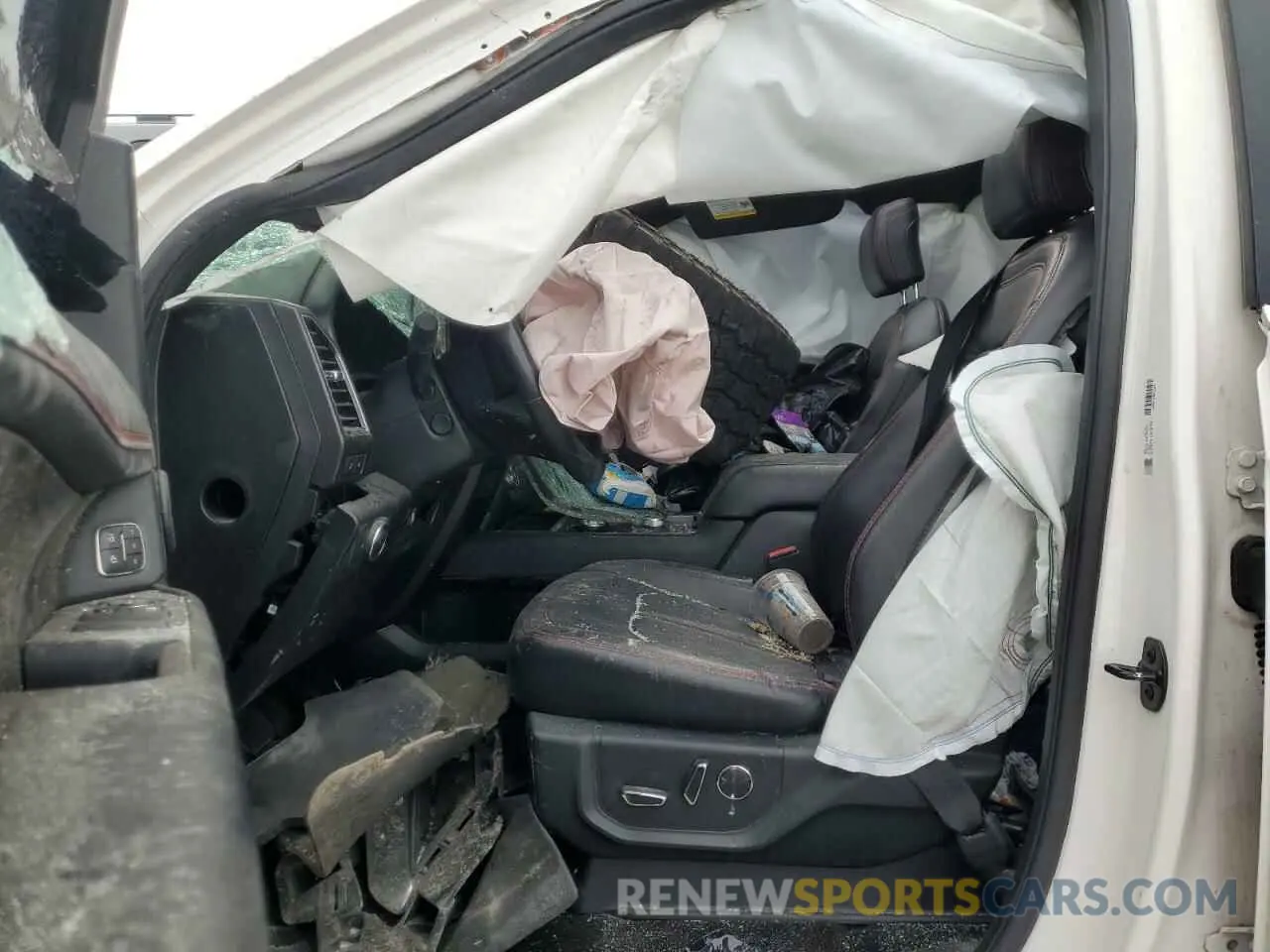 7 Photograph of a damaged car 1FMJU2AT9KEA80767 FORD EXPEDITION 2019