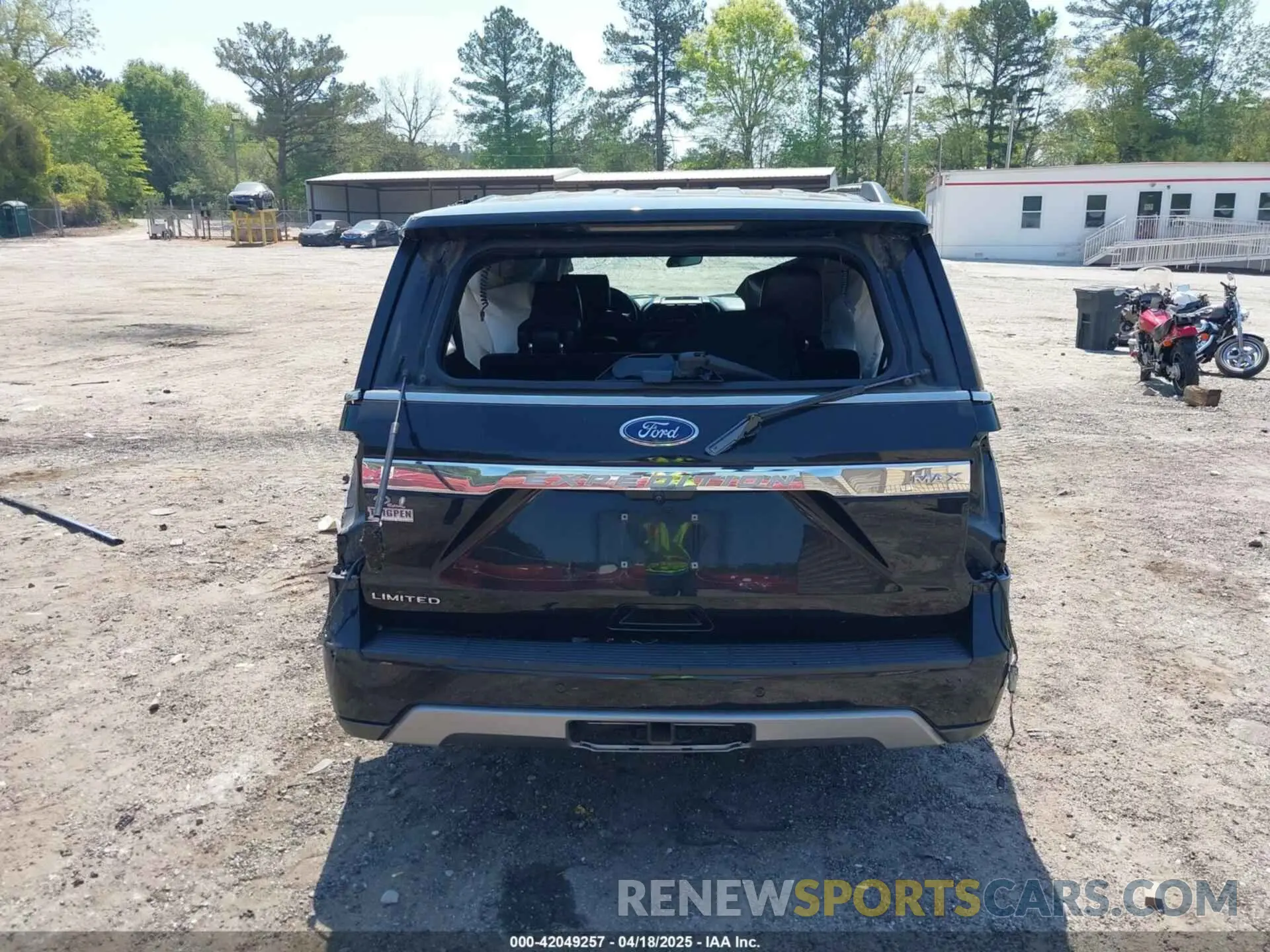 17 Photograph of a damaged car 1FMJK1KT3LEA21715 FORD EXPEDITION 2020