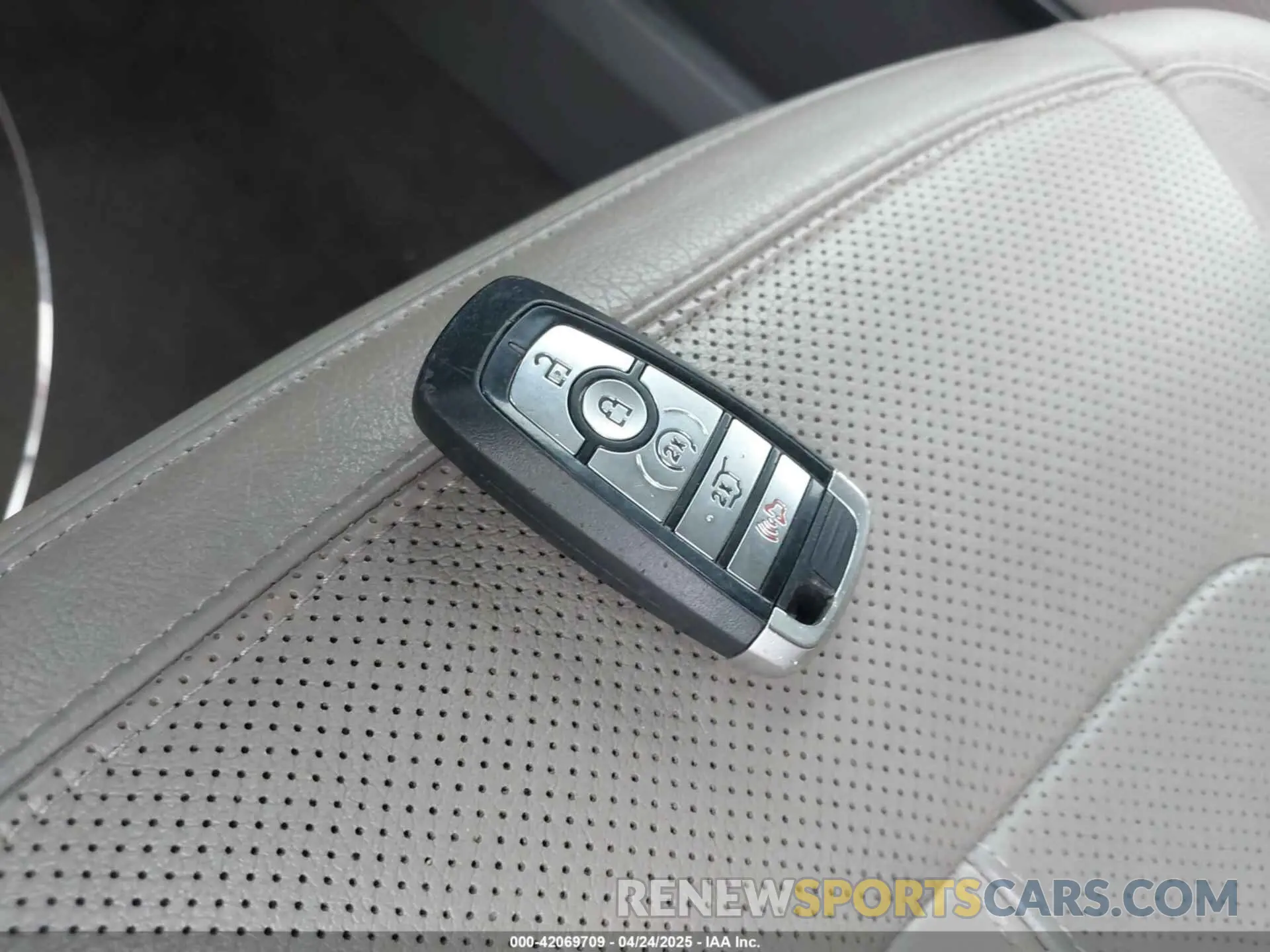 11 Фотография поврежденного автомобиля 1FMJK1KT8LEA11679 FORD EXPEDITION 2020