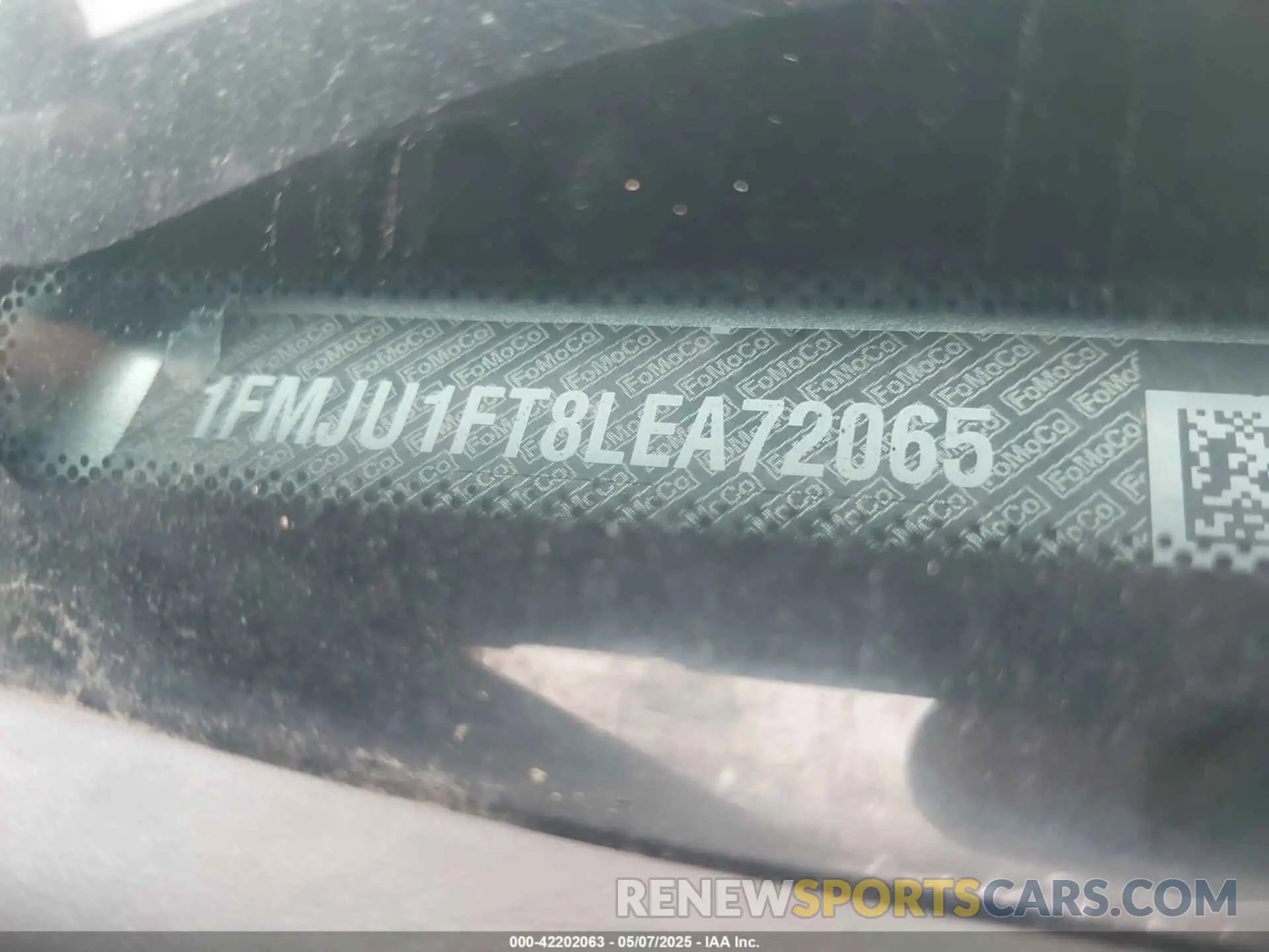 9 Photograph of a damaged car 1FMJU1FT8LEA72065 FORD EXPEDITION 2020