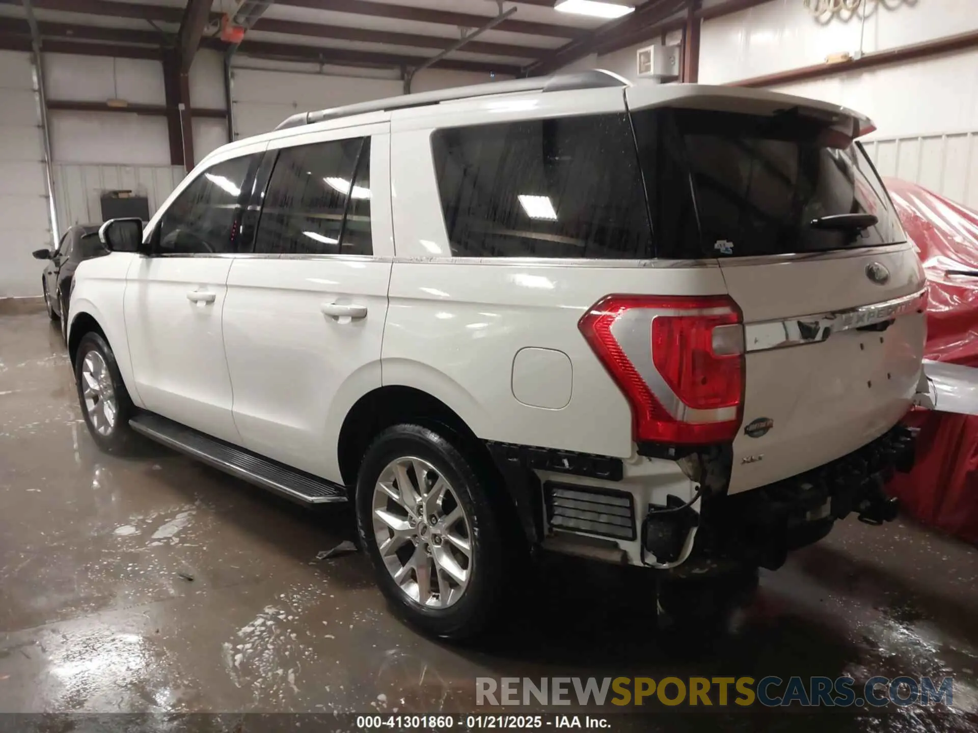 3 Photograph of a damaged car 1FMJU1HT1LEA79193 FORD EXPEDITION 2020