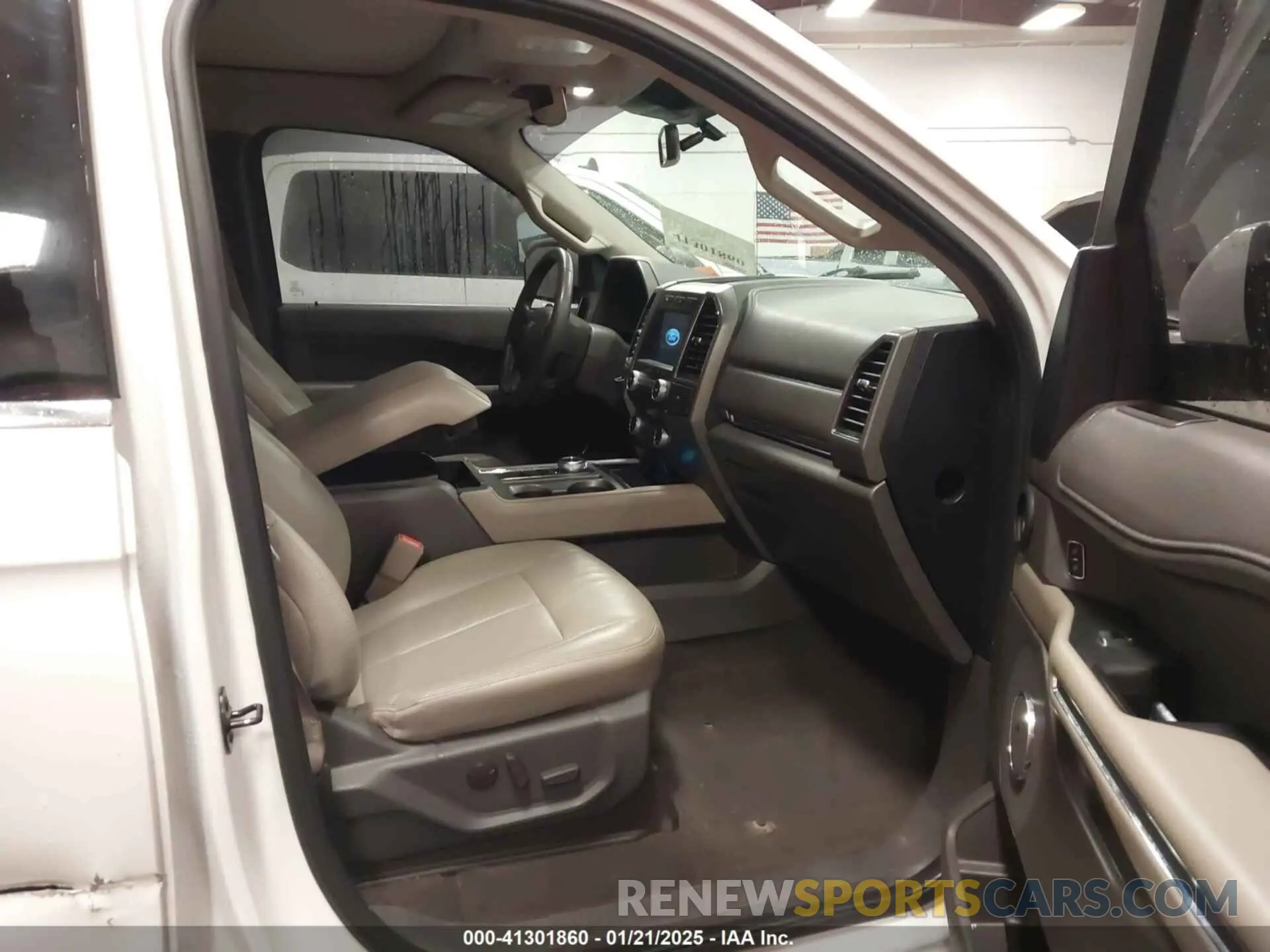 5 Photograph of a damaged car 1FMJU1HT1LEA79193 FORD EXPEDITION 2020