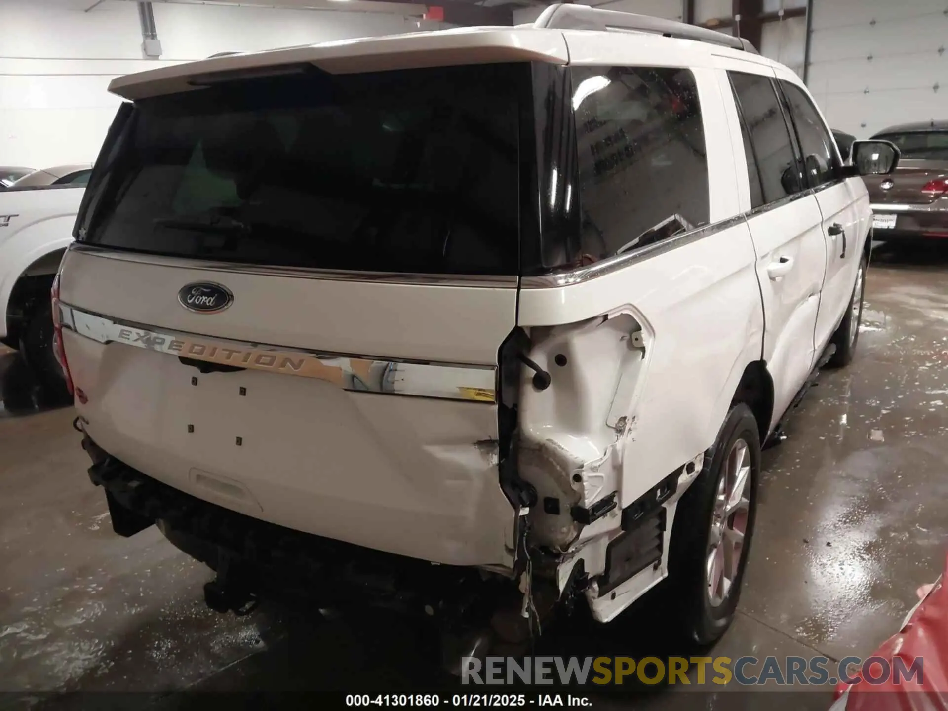 6 Photograph of a damaged car 1FMJU1HT1LEA79193 FORD EXPEDITION 2020