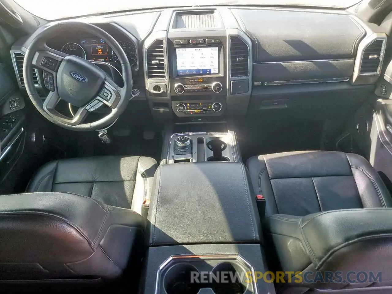 8 Photograph of a damaged car 1FMJU1HT5LEA18302 FORD EXPEDITION 2020