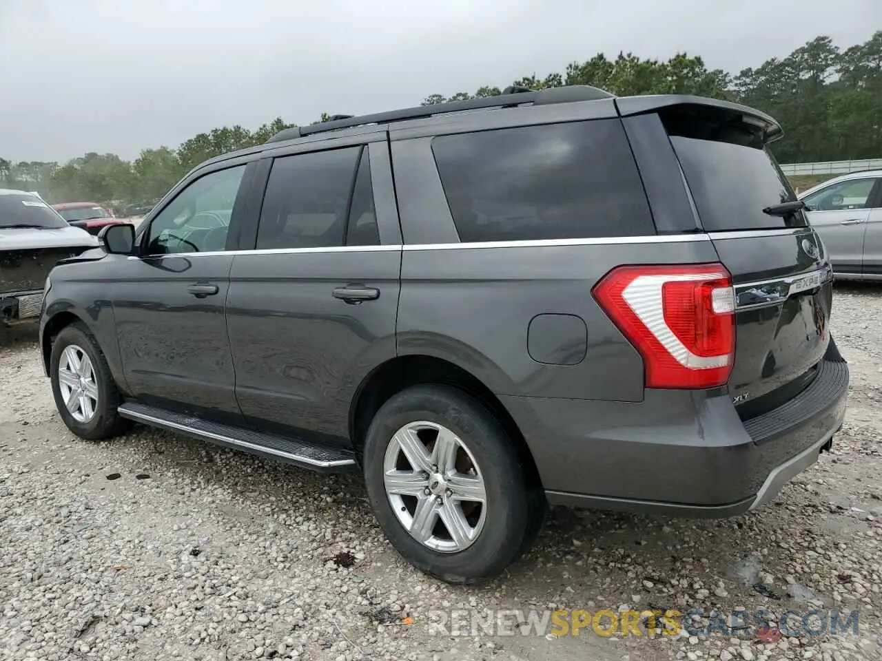 2 Photograph of a damaged car 1FMJU1HTXLEA15010 FORD EXPEDITION 2020