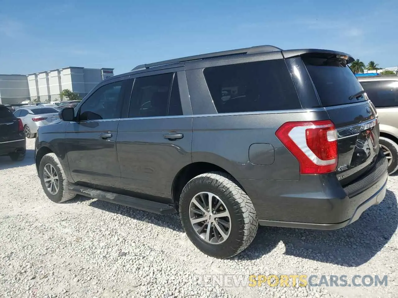 2 Фотография поврежденного автомобиля 1FMJU1HTXLEA23155 FORD EXPEDITION 2020
