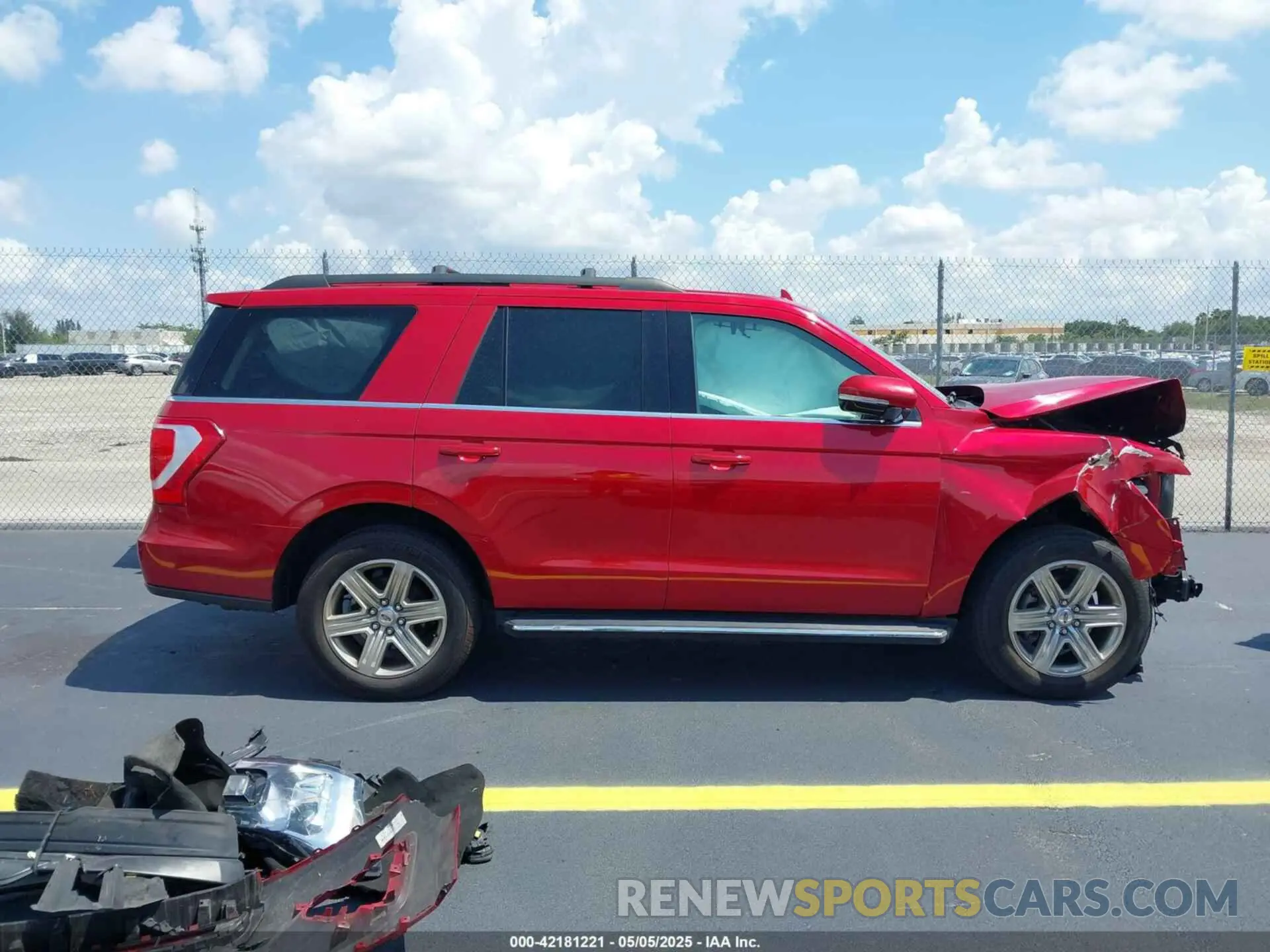 14 Photograph of a damaged car 1FMJU1HTXLEA74798 FORD EXPEDITION 2020