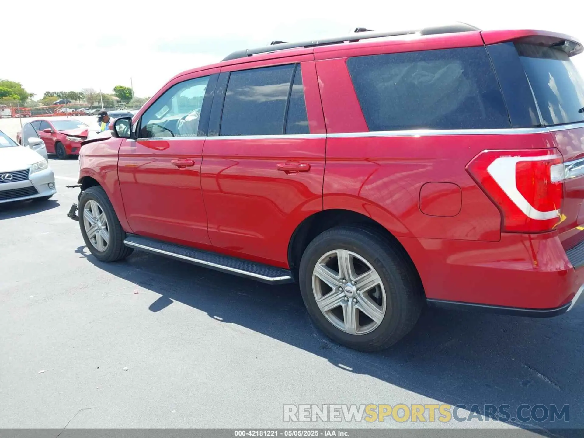 15 Photograph of a damaged car 1FMJU1HTXLEA74798 FORD EXPEDITION 2020