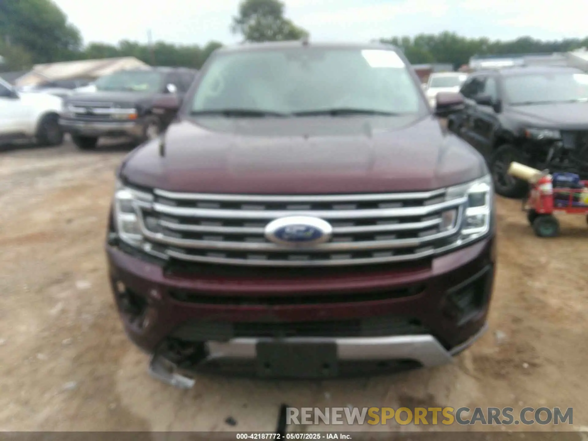 12 Photograph of a damaged car 1FMJU1JT0LEA07072 FORD EXPEDITION 2020